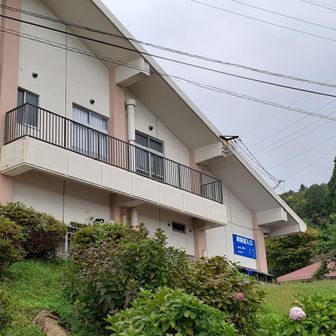 レストランは営業してました