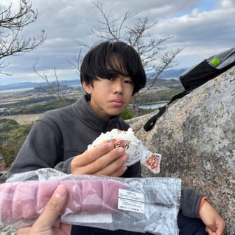 足が疲れてきたので休憩☕️します🫡
風が冷たくて寒かった🥶