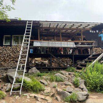 高見石小屋