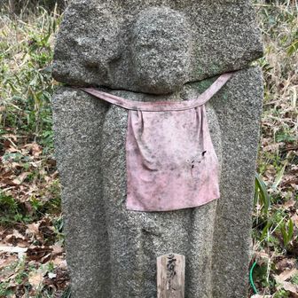鳴川峠のお地蔵さん