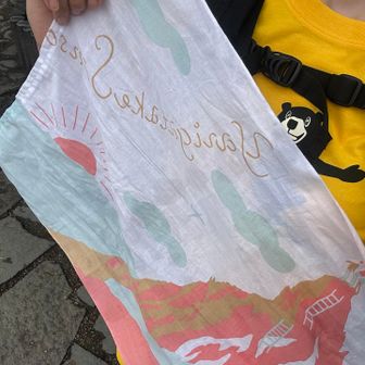 おみやげでもらった🎶
槍ヶ岳山荘100周年記念 手ぬぐい✨️