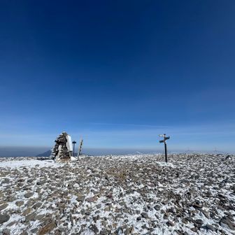 美濃戸口に下山するか悩む🤔
美濃戸口でも、バスの待ち時間は長い😭
