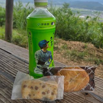 最近元気がない大谷くん、応援してるで📣

カンさんに信州のお土産お菓子を頂きました。ご馳走さま😋