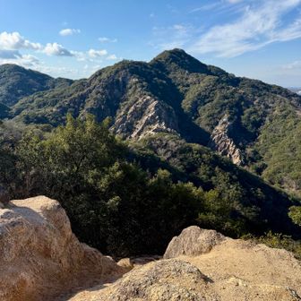 東山からもいちど馬の背を！
六甲山系って楽しい面白い✨