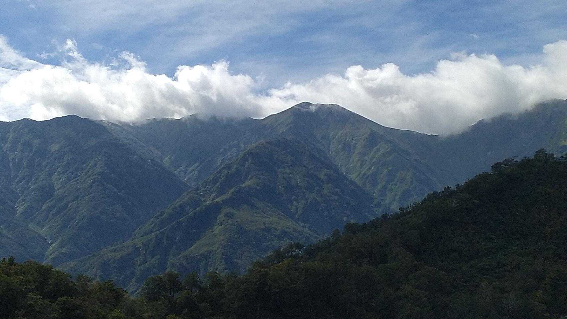 天狗平コース登山口-丸森峰-頼母木山-地神山-梶川峰-湯沢 周回コースの写真