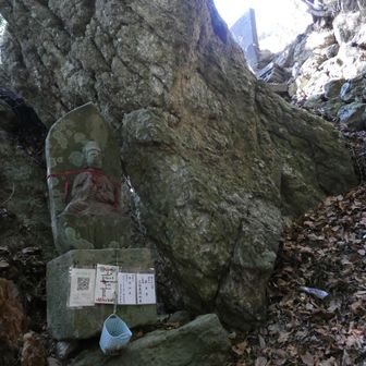 23番から上の車道へ。