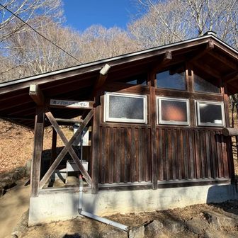 トイレ。紙もありました