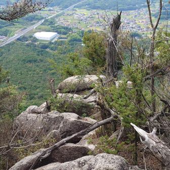 灯籠岩