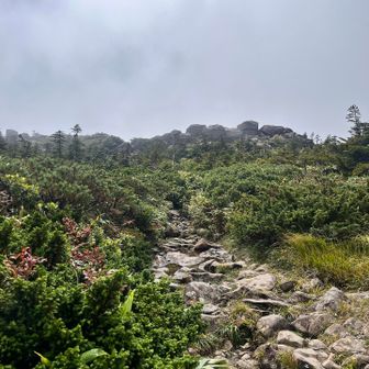 梵天岩が見えてきた
