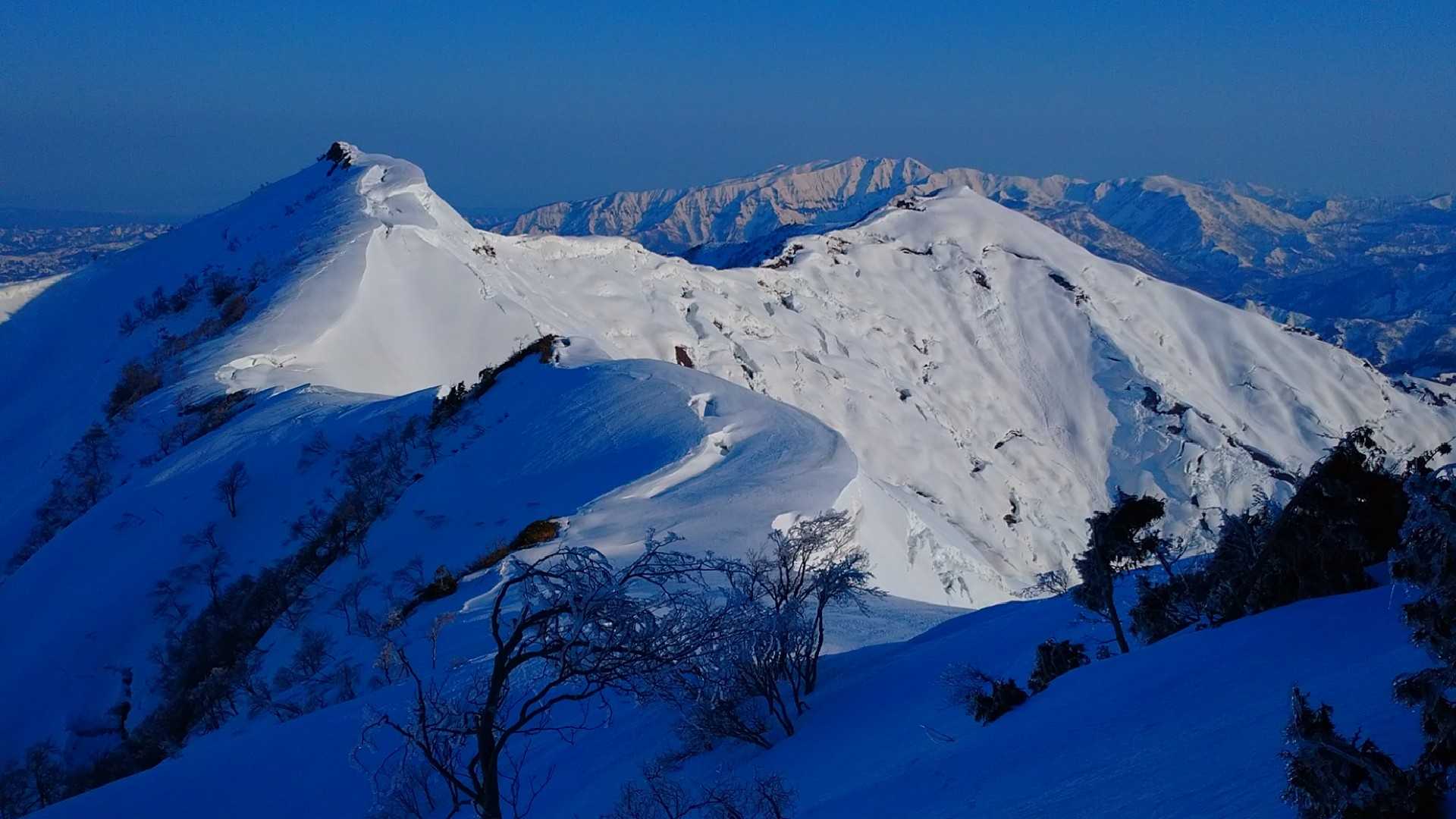 百字ヶ岳                       太郎助