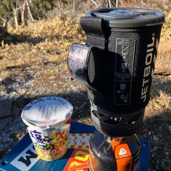 サンヨー食品さん、サッポロ一番塩ラーメンまさかのうどん、美味しゅうございました。