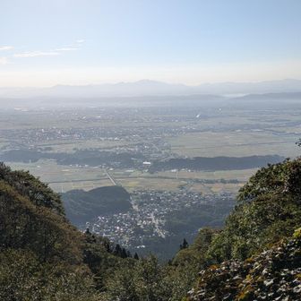 田園風景と町と山と