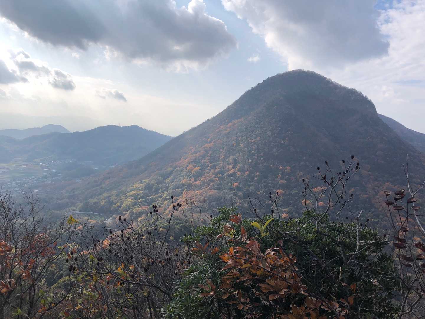 火上山登山口-火上山-出釈迦寺奥の院-我拝師山-大坂峠-筆 縦走コースの写真