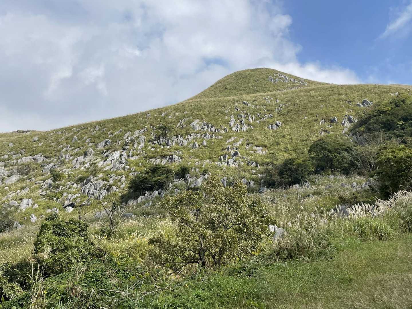 【平尾台・滝不動】日本三大カルストに数えられる珍しい景観｜福岡・北九州の写真