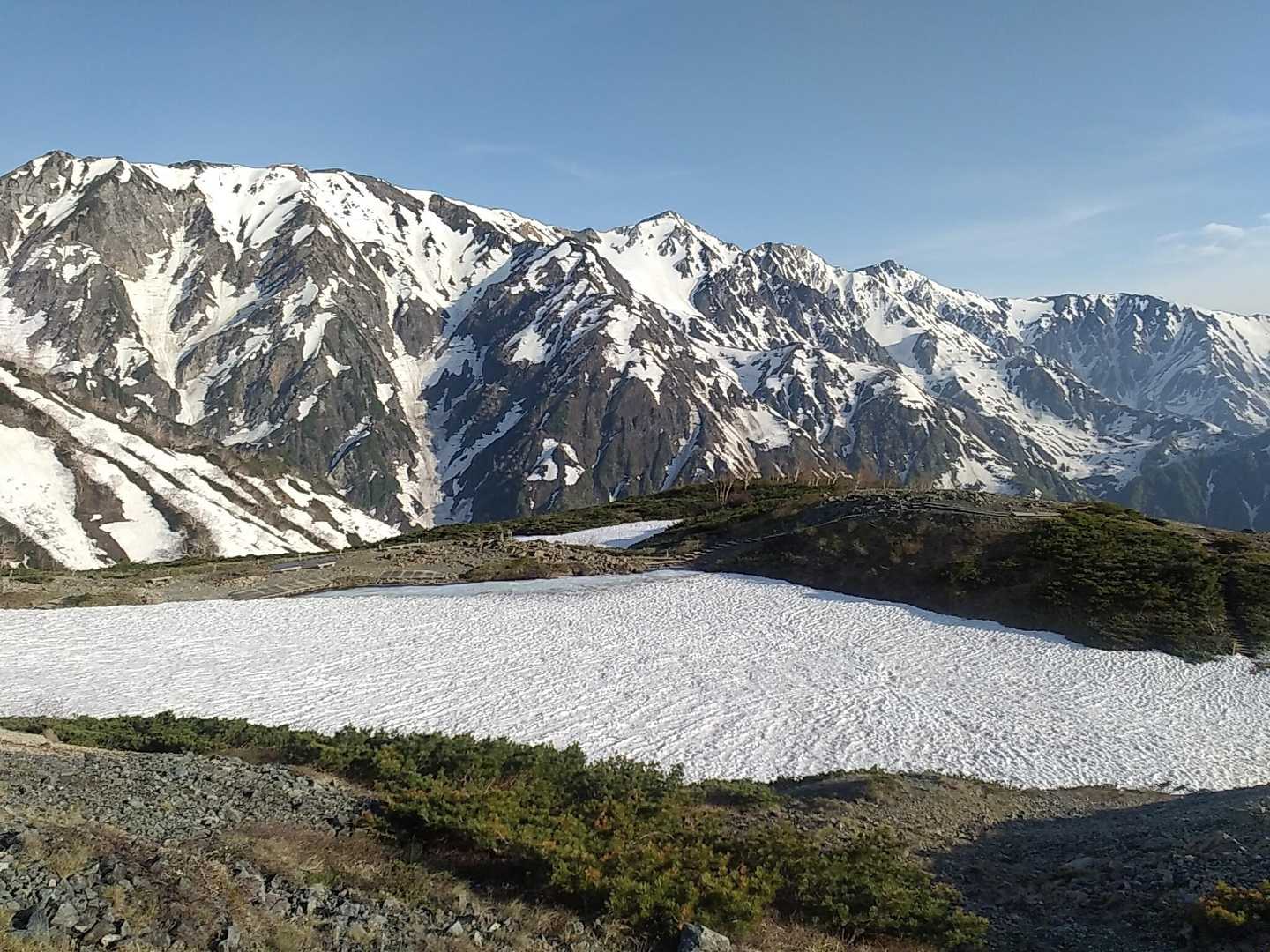 八方池は全面雪