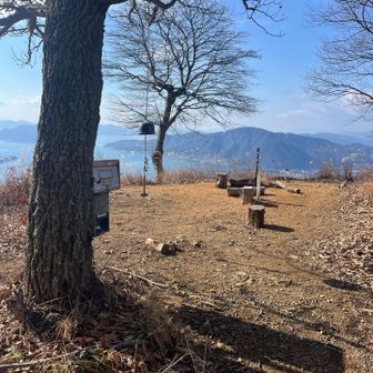 鉢ケ峰山⛰️山頂につきました。ここも眺望最高😃