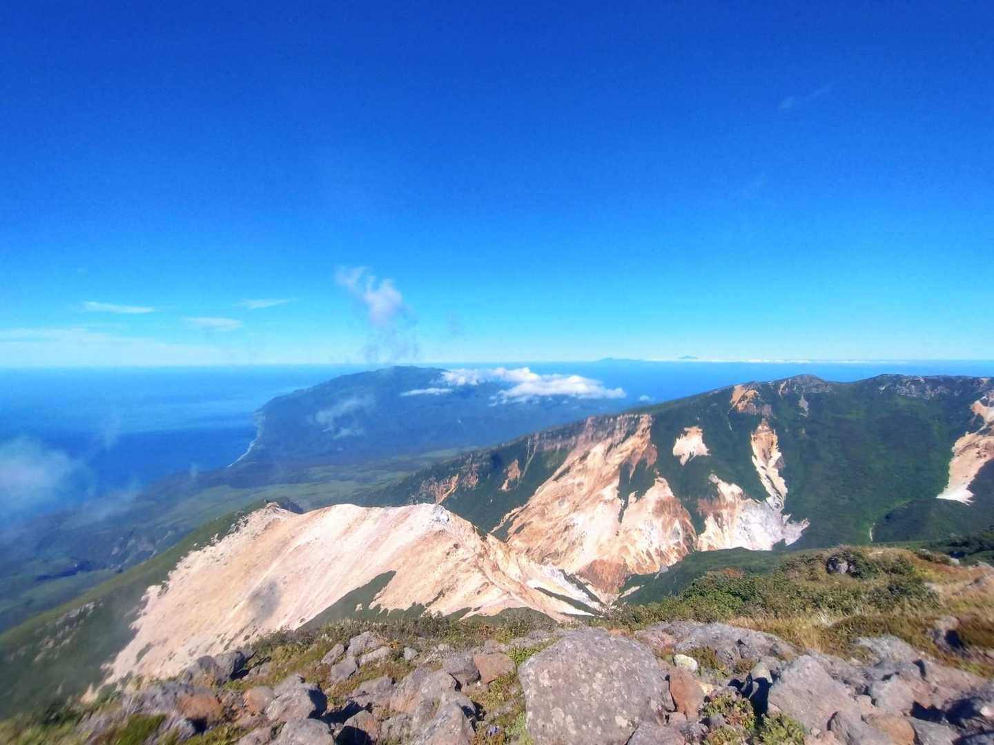 岩尾別登山口-羅臼岳-南岳-知円別岳-硫黄山-硫黄山登山口 縦走コースの写真
