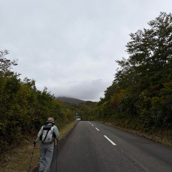 須川温泉までロード…