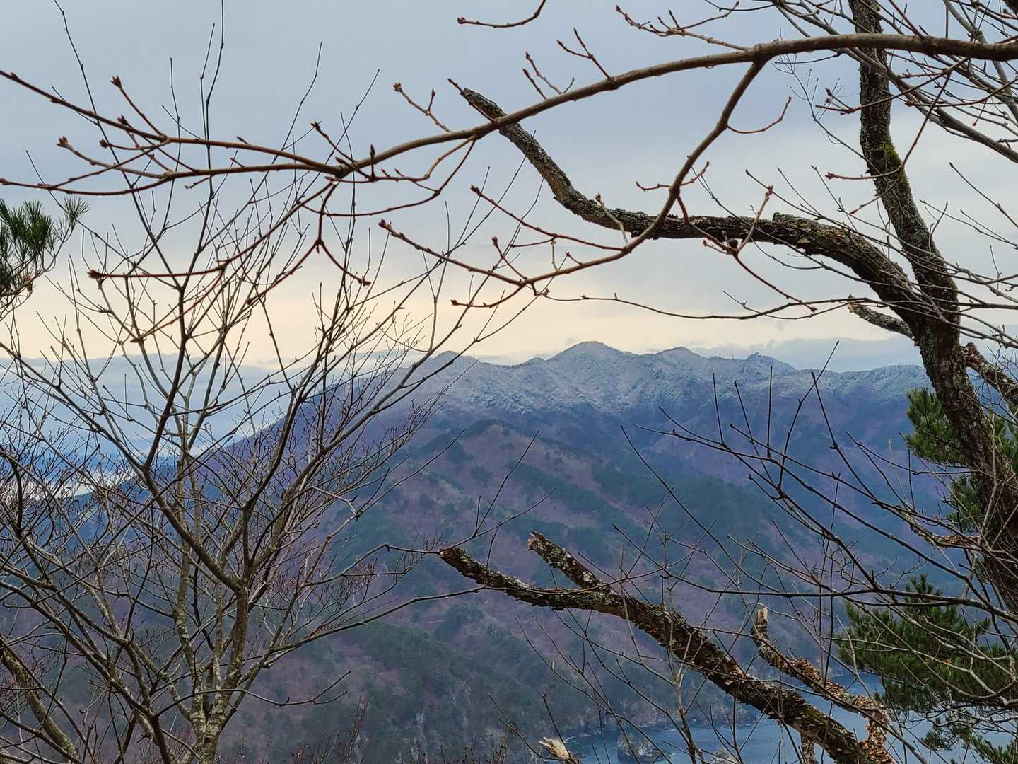 向こうのお山は真っ白🗻❄