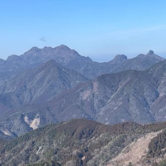 くっきりと英彦山、鷹巣山🤗