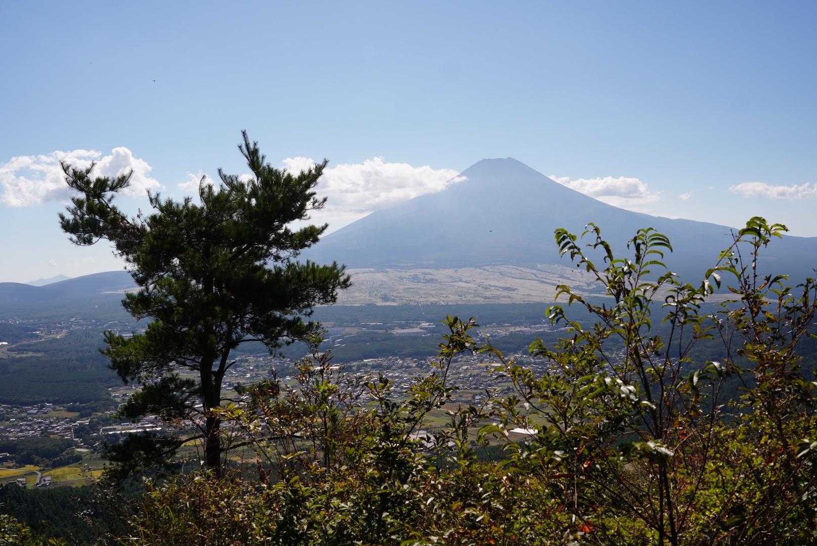 あーー、でもこの景色を見たら、スッキリ晴れやかになりました😊。少し雲が出てきましたかね。