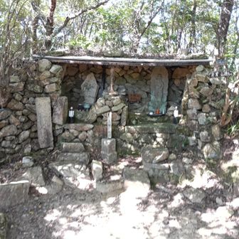 岩倉山頂にゃ