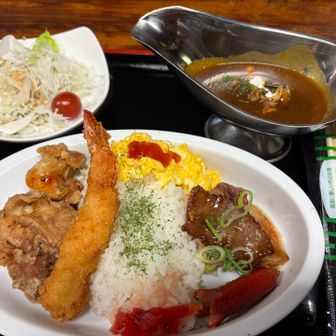 山の家のおんな気カレー🍛
これを食べられる幸せ😆
美味しかった😋