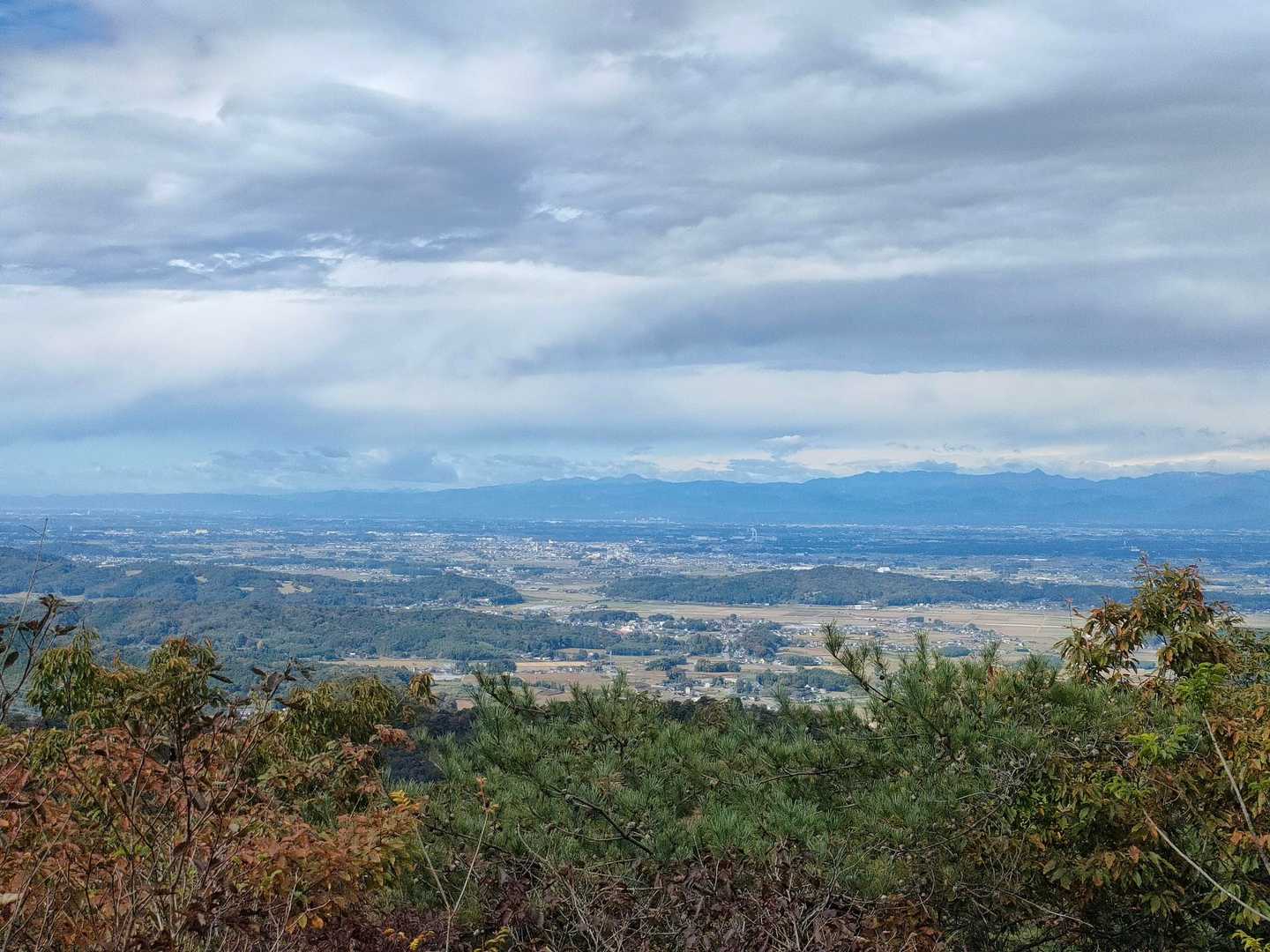 雨巻山頂から