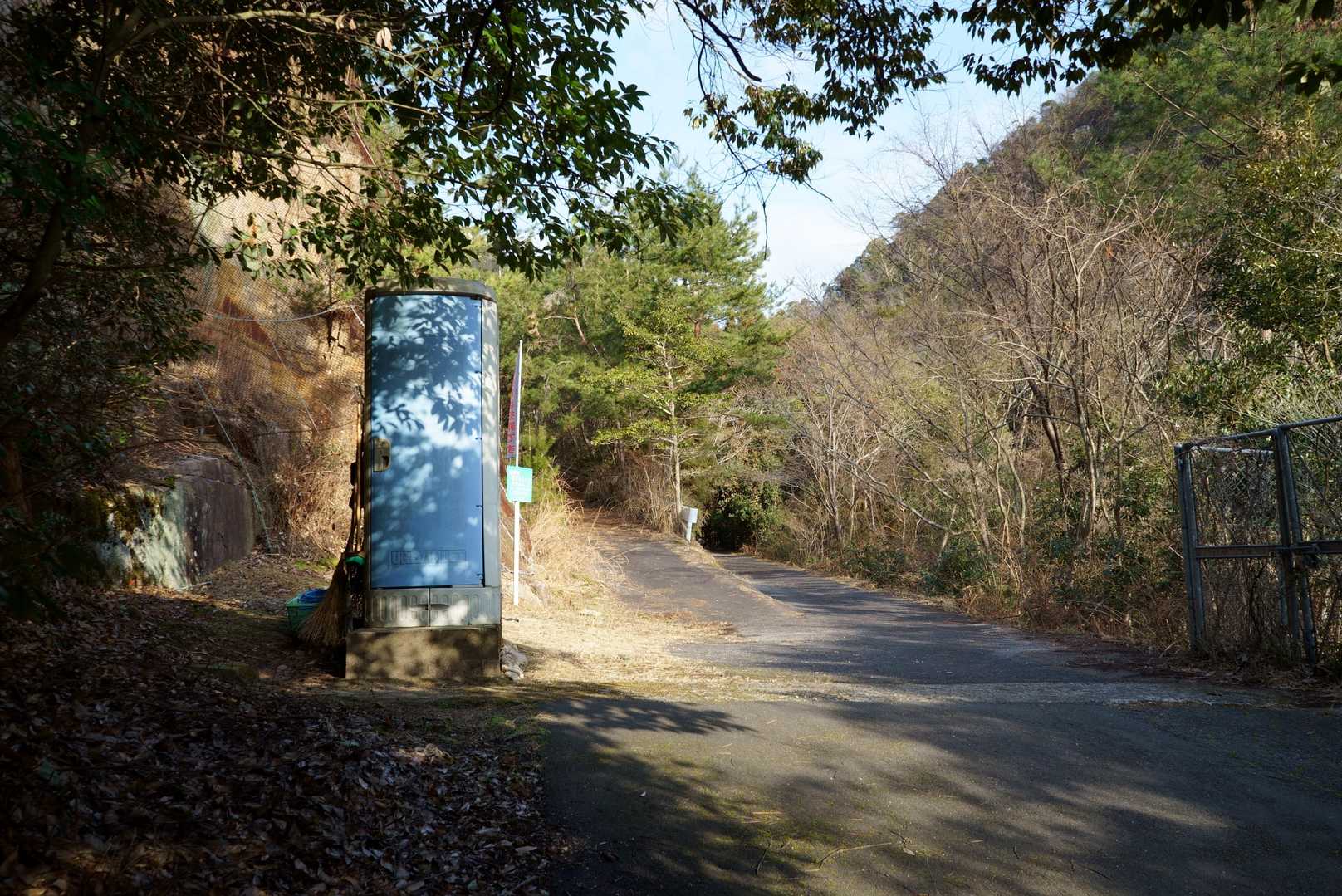 錦龍公園手前の駐車スペースからスタート🎵
トイレもあります✨
せまい道の運転が苦手な方は、少し手前にも駐車場スペースがあります。