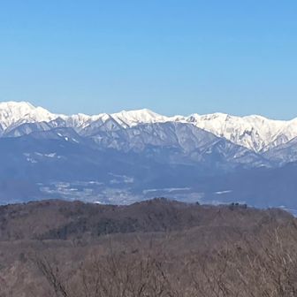 一緒についてくる雪山と一緒に
歩いている気分🫶