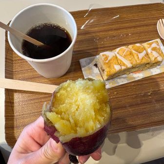 入り口の焼き芋も購入🍠