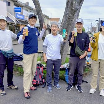 鷹取山の麓のスーパー西友前で打ち上げ！