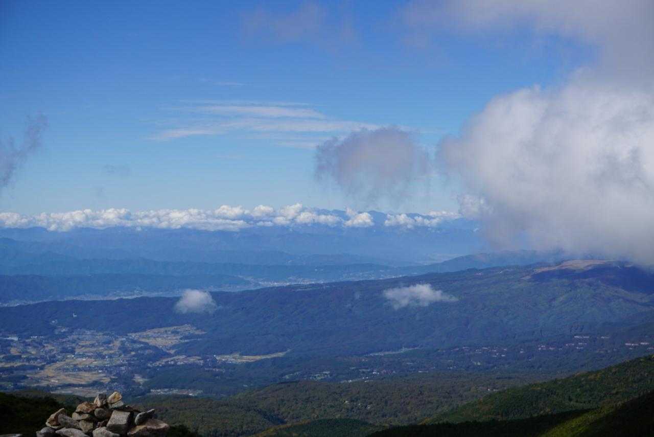 ニュウ・中山周回 | 幽玄な原生林と神秘の池から小さな岩峰を越え、天狗岳の絶景への写真