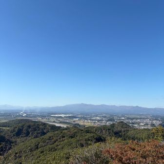 あっちは焼石連峰？