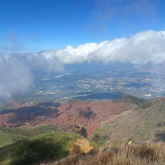 Googleマップを見ながら確認
鯵ヶ沢、津軽半島、十三湖、七里長浜…

鯵ヶ沢を「サバガサワ」と声にして読む私に通りすがりの方がそっと「アジ、ですね」😂
ついでに「サバはどんな字でしたっけ？」と聞くと
「青、ですね」とそっと囁きさっと去る優しさ…

恥ずかしがる私にSさんが「声に出したから間違いがわかったし、これでもう忘れないから良かったんだよ」と。皆さま優しいフォローありがとうございました🥰