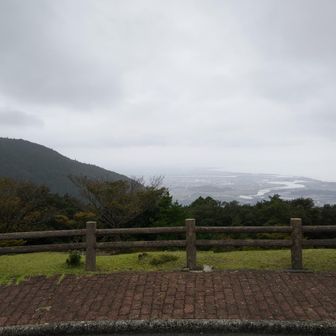 あいにくのお天気だけど全く視界がないわけではない😅