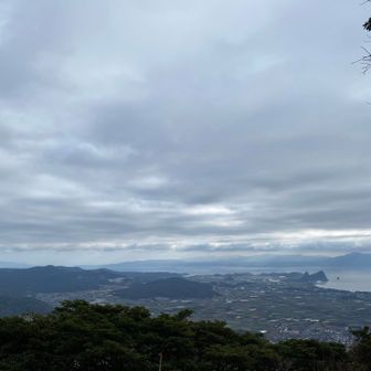 うずまきルートの東側から鹿児島湾を望む