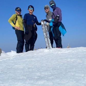 山頂😄

新潟、群馬、東京、京都から集まりました‼️