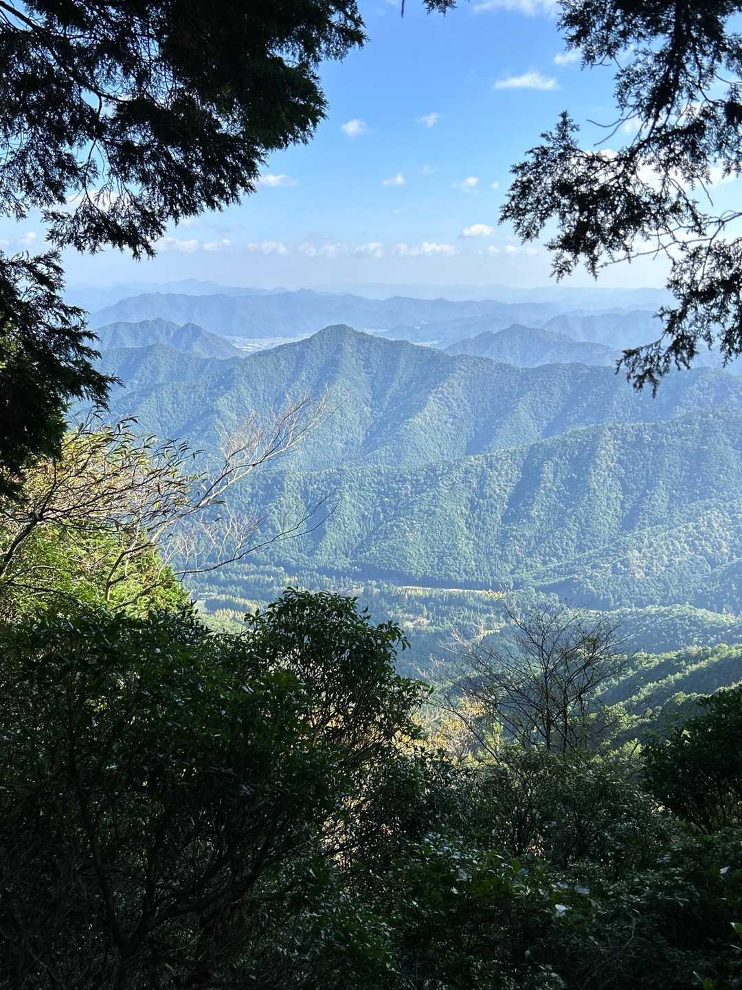下山中　さっきの麓の反対側です