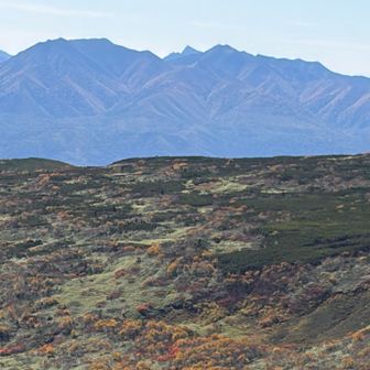 奥にトンガリ⛰️ニペソツ山