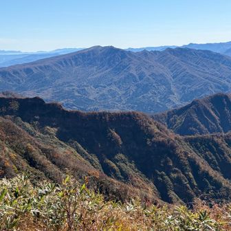 守門岳から見る浅草岳です。
ここも登りたかった。
