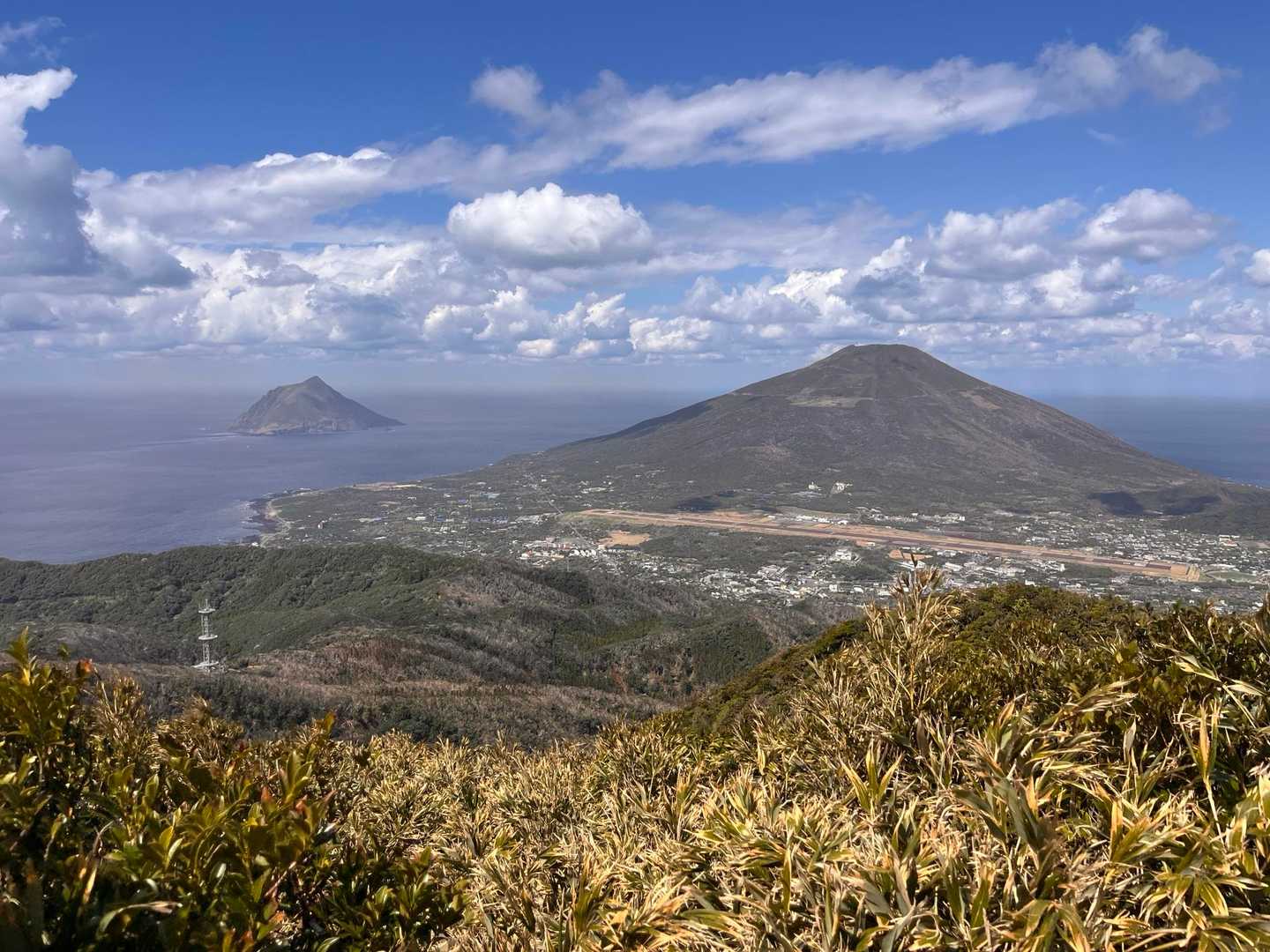 次に向かう八丈富士🗻伊豆諸島最高峰らしい！