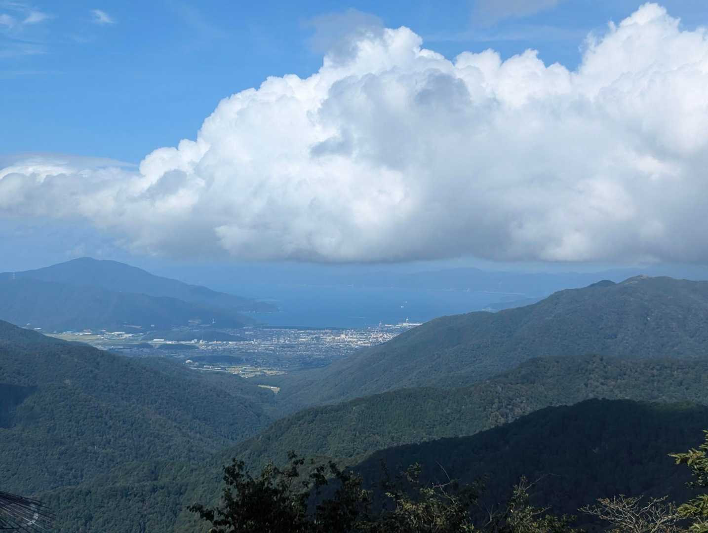 同じ場所から…
こっちが敦賀湾🌊