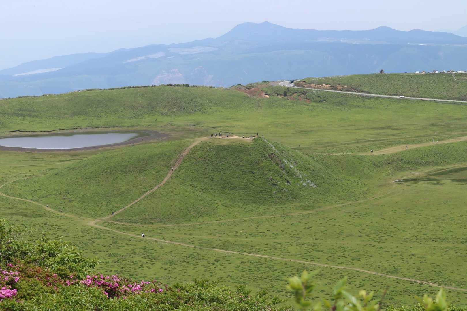 草原の中のお団子、駒立山💦
