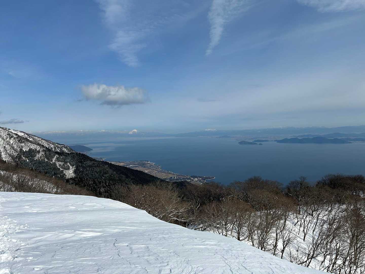 ホッケ山から暫し眺望を楽しみました。