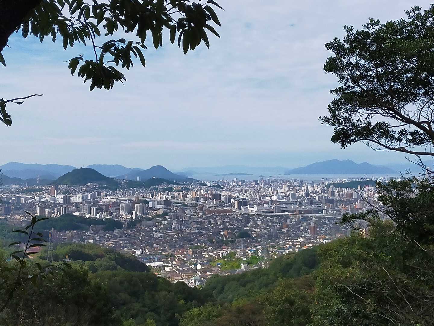 ここの東屋からでも眺めがいい😲👍