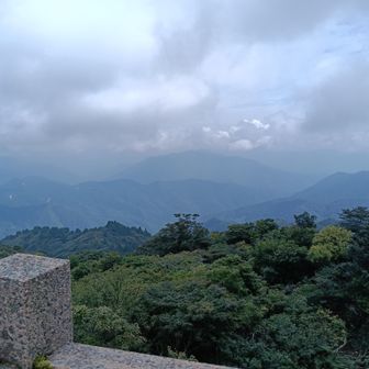 雲多い