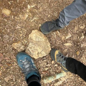 各務原権現山🤍の石で