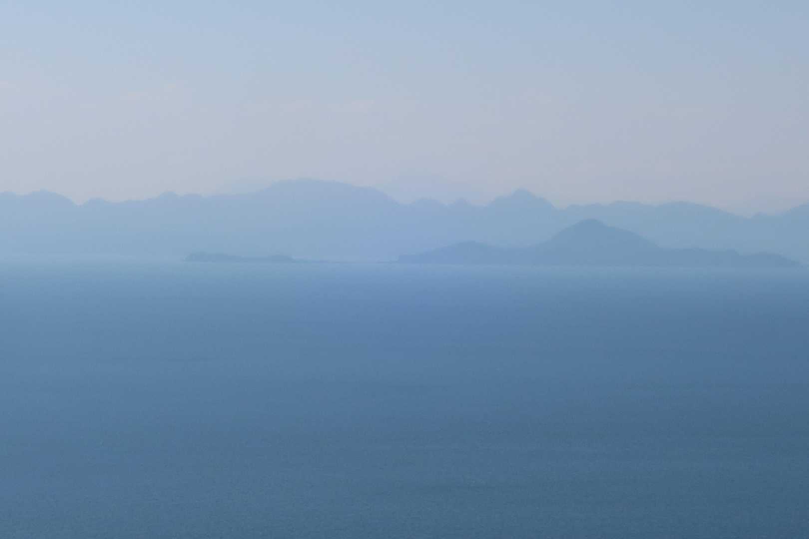 国東半島方面
うっすらと由布岳も見えてる🧐