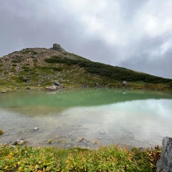 血の池
剣ヶ峰をバックに入れて写真撮るのを忘れた